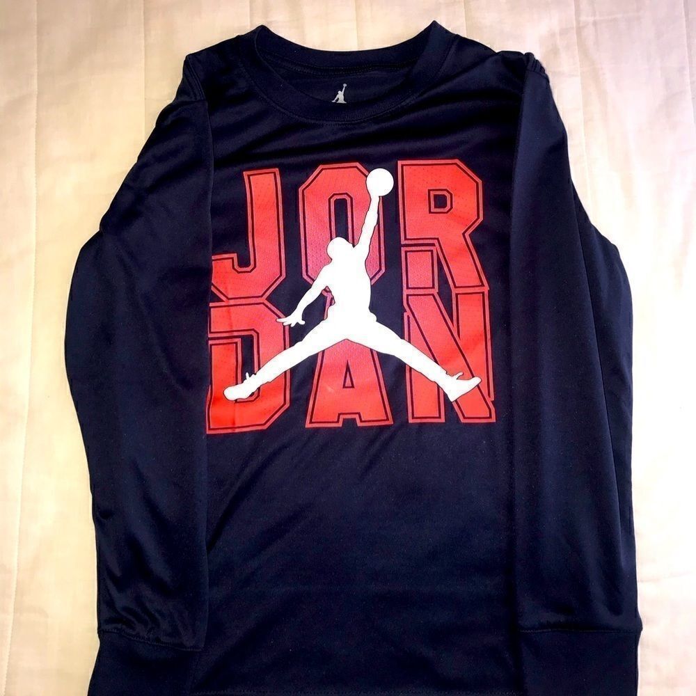 Jordan boys athletic T-shirt size M